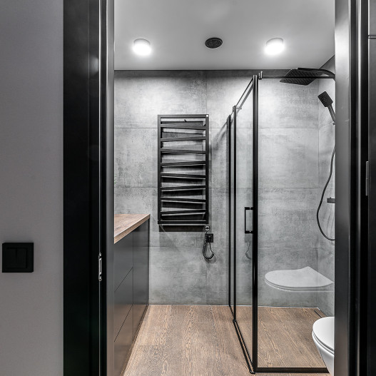 Shower enclosure KARINA Nero frame. Collection: Acrobat/Industrial-style. Interior: Dovilės inter...